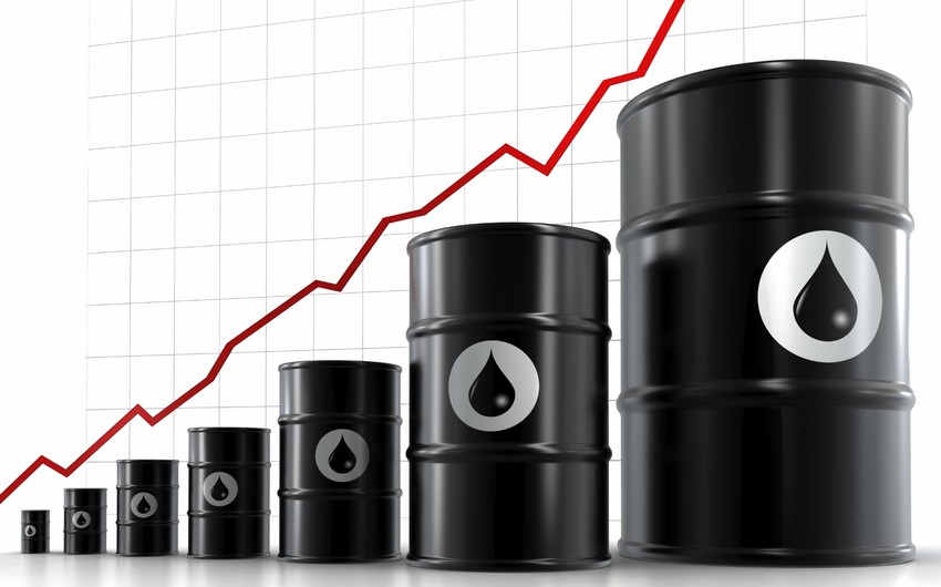 Цена нефти марки Brent поднялась выше $63 за баррель впервые с 30 апреля