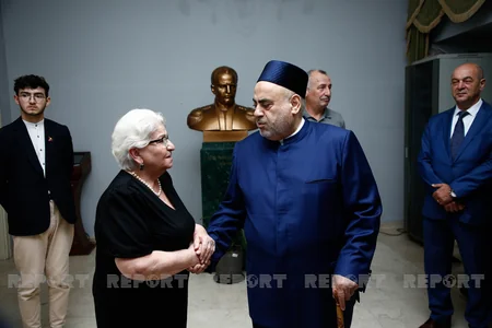 QMİ sədri Tbilisidə Azərbaycan Mədəniyyəti Muzeyini ziyarət edib