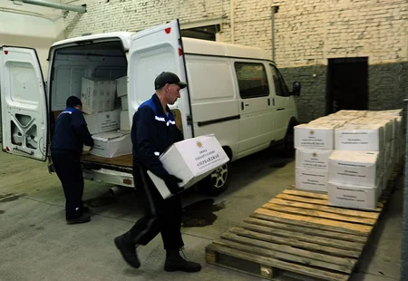 Azərbaycan Kemerovaya 2 tona yaxın humanitar yardım göndərib