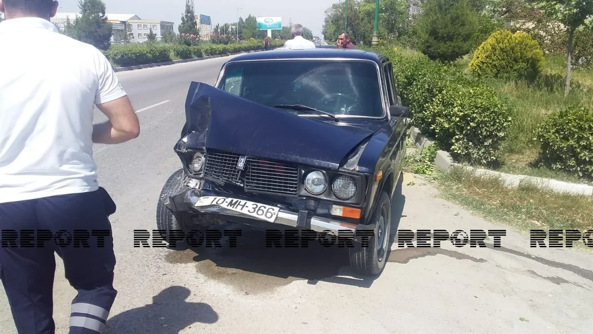 Kürdəmirdə iki avtomobil toqquşub, xəsarət alan var