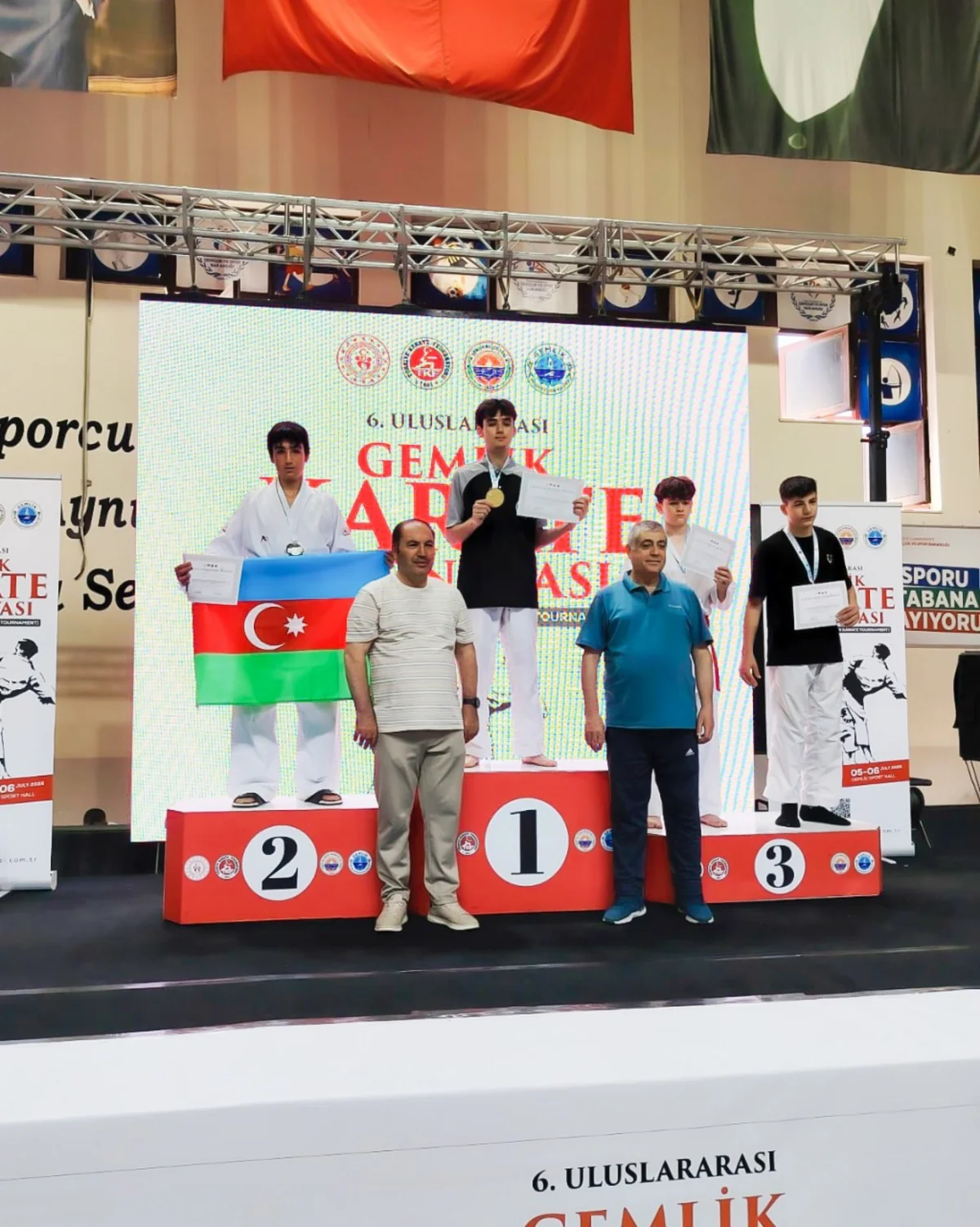 Naxçıvanlı karateçi beynəlxalq turnirdə gümüş medal qazanıb