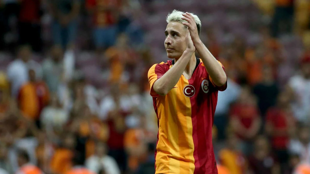 Qalatasarayın futbolçusu Olimpiakosa keçib