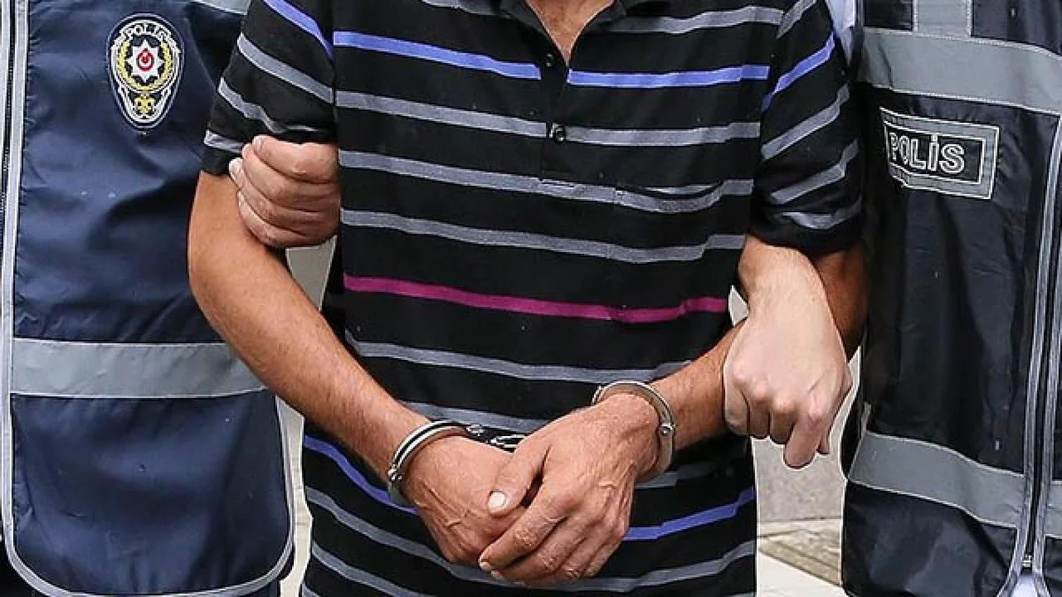 В Турции задержали 12 членов леворадикальной террористической группировки