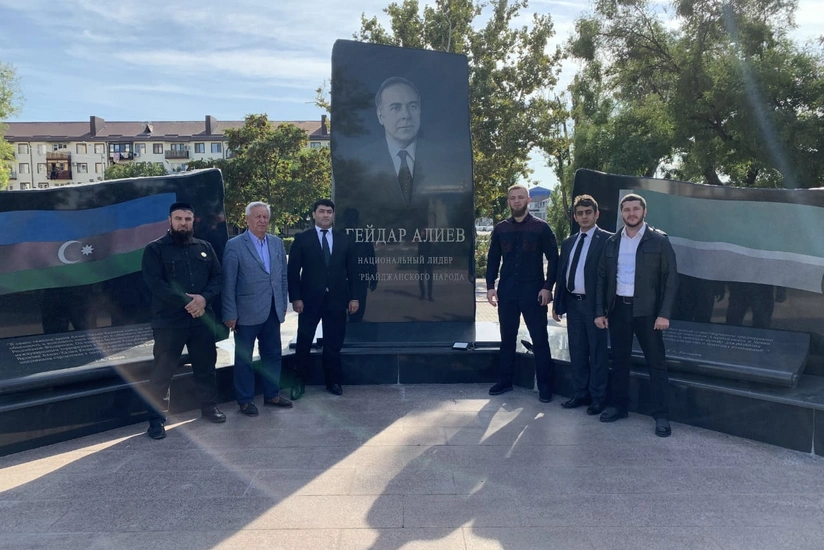 Diasporla İş üzrə Dövlət Komitəsinin əməkdaşları Qroznıya səfər edib