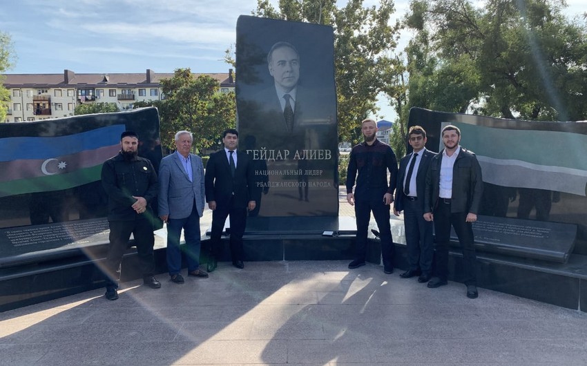 Diasporla İş üzrə Dövlət Komitəsinin əməkdaşları Qroznıya səfər edib