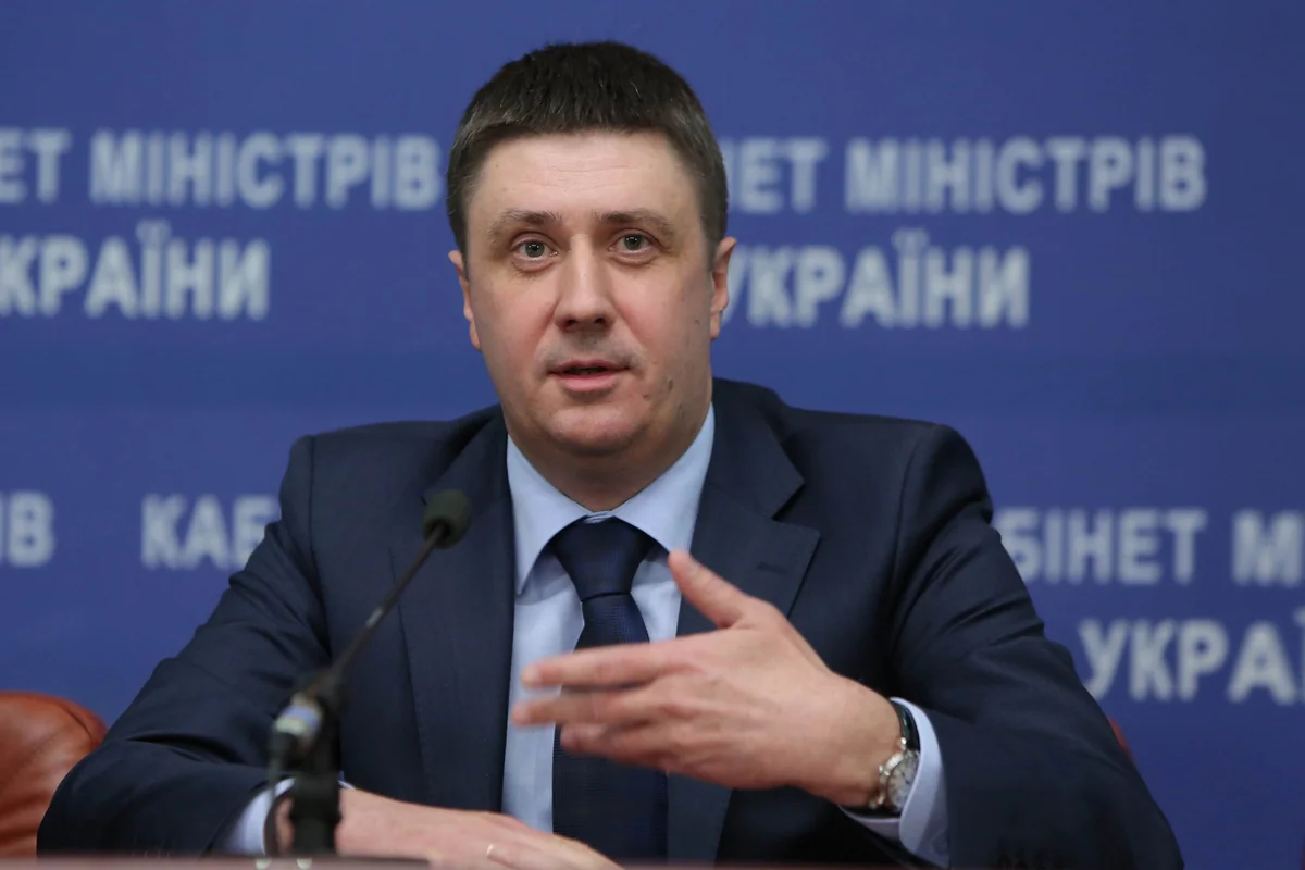 Ukrayna baş nazirinin müavini “Şaxtyor” - “Mariupol” oyunundan əvvəl dövlət himninin səsləndirilməməsinə etiraz edib