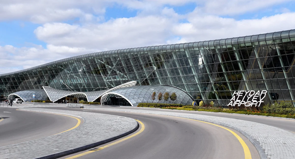 AZAL: Ural Airlines plane makes emergency landing in Baku