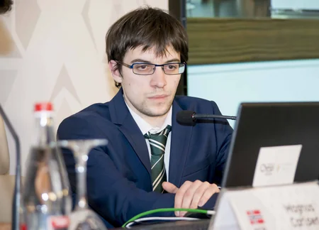 ​Maqnus Karlsen ShamkirChess 2015də liderliyə yüksəlib