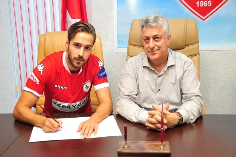 Azərbaycan milli komandasının sabiq futbolçusu Türkiyə klubu ilə müqavilə bağlayıb