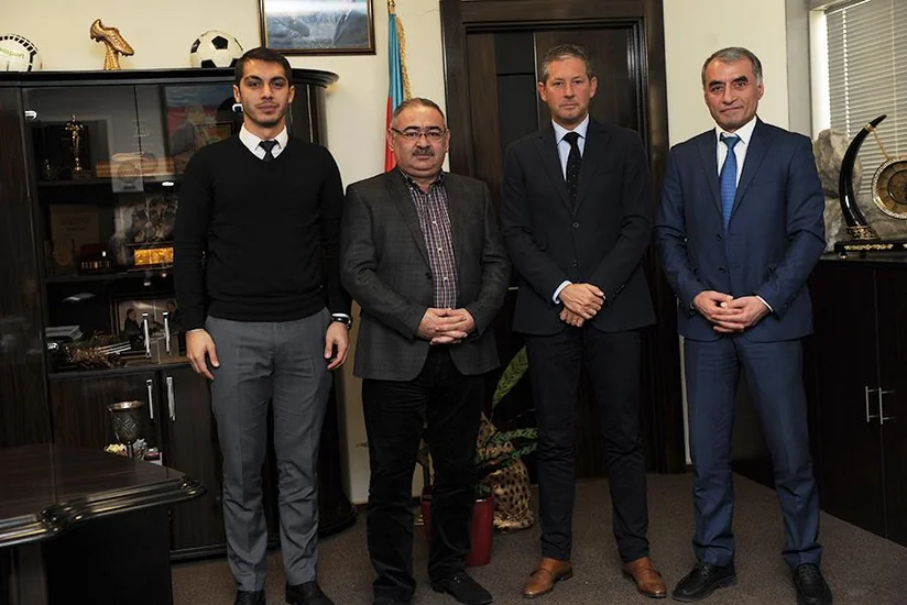 Belçikalı məşhur FİFA referisi Azərbaycana gəlib