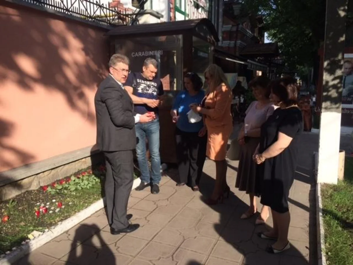 ​Moldova ictimaiyyəti Bakıdakı yanğın nəticəsində ölənlərin xatirəsini yad edib