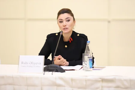 Qadına şiddətə son adlı dəyirmi masa keçirilib