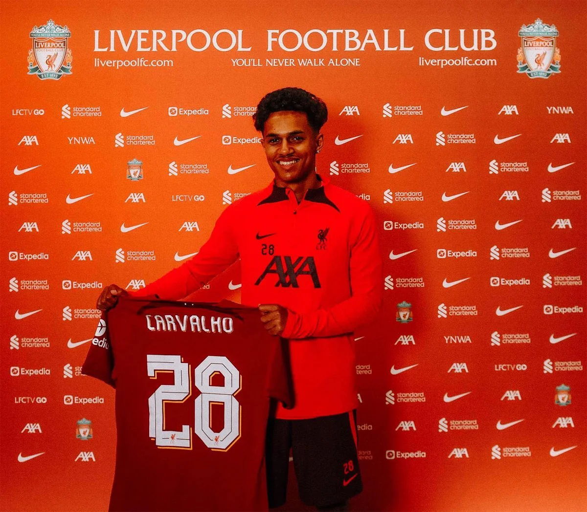 Liverpul Portuqaliya millisinin futbolçusunu transfer edib