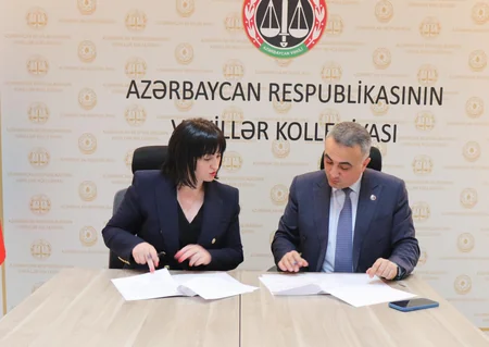 Amerika Hüquq Məktəbi ilə Vəkillər Kollegiyası arasında anlaşma memorandumu imzalanıb