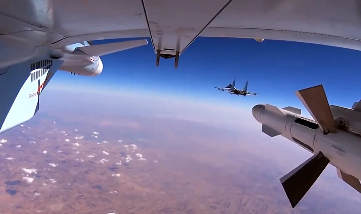 Rusiya aviasiyası Palmir şəhərini bombardıman edib