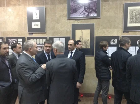 ​Яценюк: Еврейская и азербайджанская диаспоры - самые активные в Украине