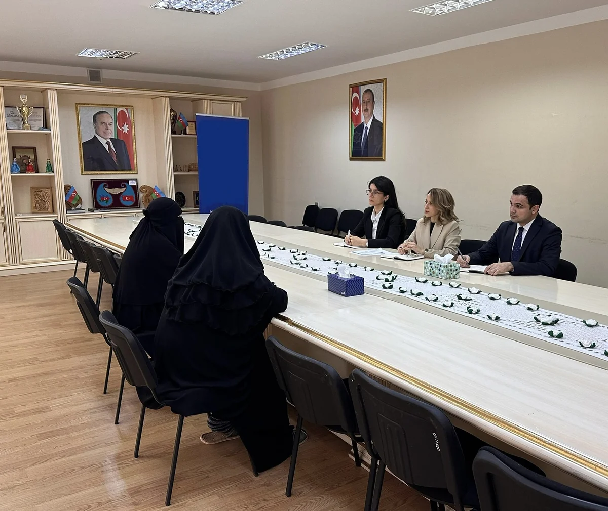Ombudsmanın Milli Preventiv Qrupu Suriyadan gətirilən azərbaycanlılarla görüşüb