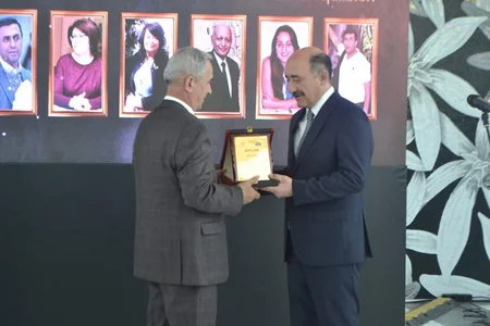 “Qızıl Kəlmə” ədəbi mükafatının 2018-2019-cu illər üzrə qalibləri təltif edilib