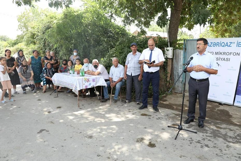 “Azəriqaz” rəhbərliyi 4 şəhid vermiş kəndin sakinləri ilə görüşüb