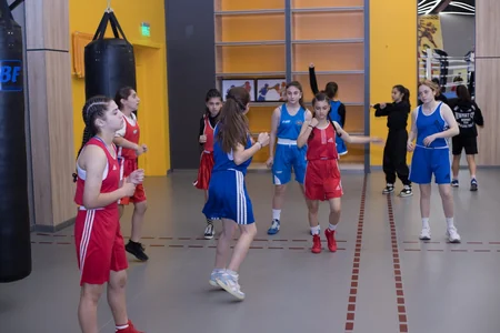 Mehdi Hüseynzadə adına Sumqayıt şəhər stadionunda boks mərkəzi fəaliyyətə başlayıb