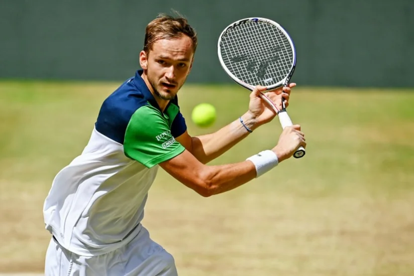 Первая ракетка мира Медведев выиграл турнир АТР в Мексике