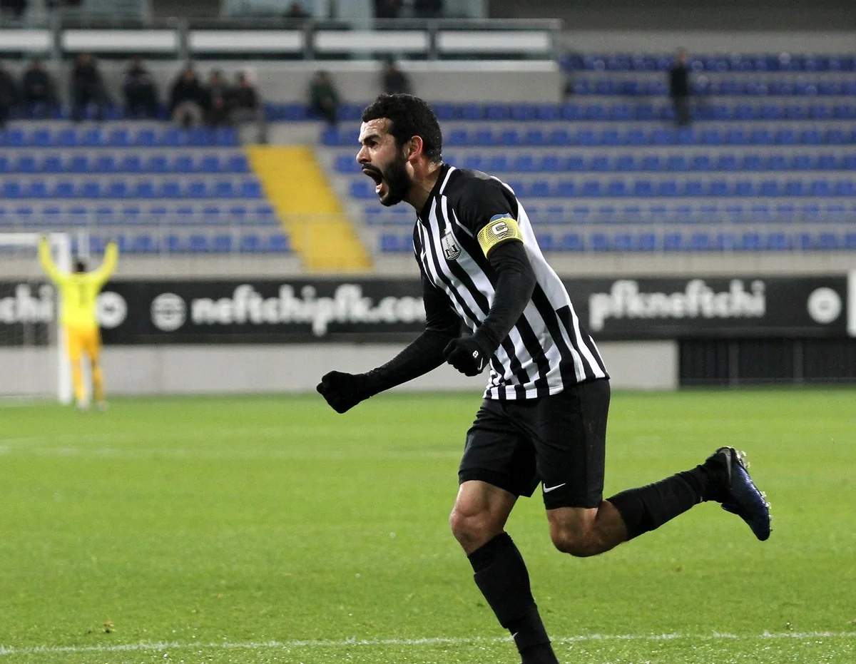 Neftçinin kapitanından unikal göstərici: 10 penalti, 10 qol