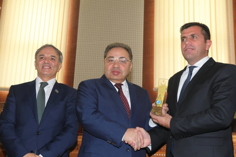 BDU-da festival qaliblərinin mükafatlandırılması mərasimi keçirilib