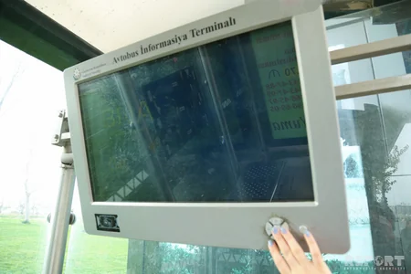 Bakıdakı 600 Avtobus İnformasiya terminalından 200-ü işləmir - FOTOREPORTAJ