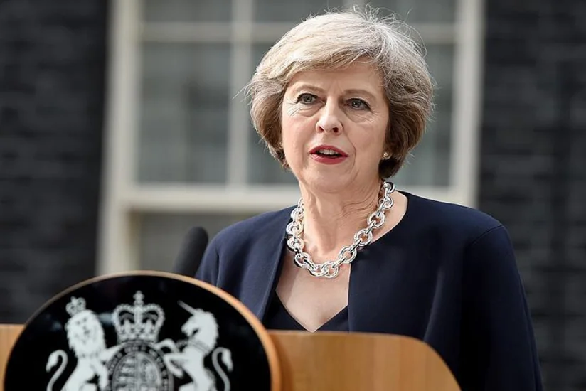 Böyük Britaniyanın baş naziri ABŞ prezidentini tənqid edib