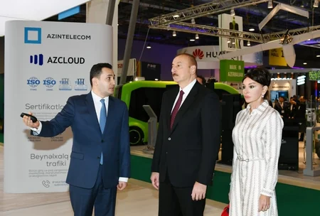 Prezident İlham Əliyev “Bakutel-2019” sərgisi ilə tanış olub - YENİLƏNİB