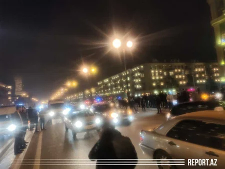 Bakıda avtomobil piyadanı vuraraq öldürdü - VİDEO