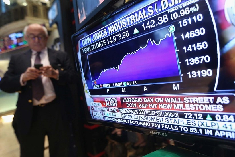US Dow Jones index hits record high