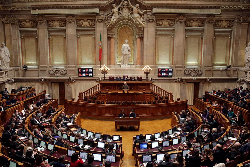 Portuqaliya Prezidenti parlamenti buraxıb və növbədənkənar seçkilər təyin edib