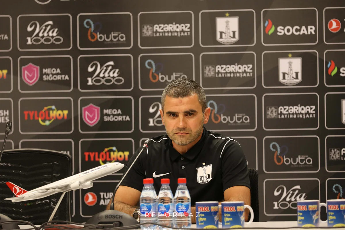 Neftçi baş məşqçisi ilə vidalaşdı