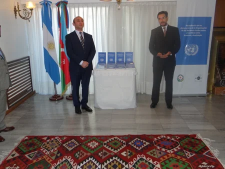 Argentinada “Ermənistan-Azərbaycan münaqişəsinə dair BMT sənədləri toplusu” kitabı təqdim edilib