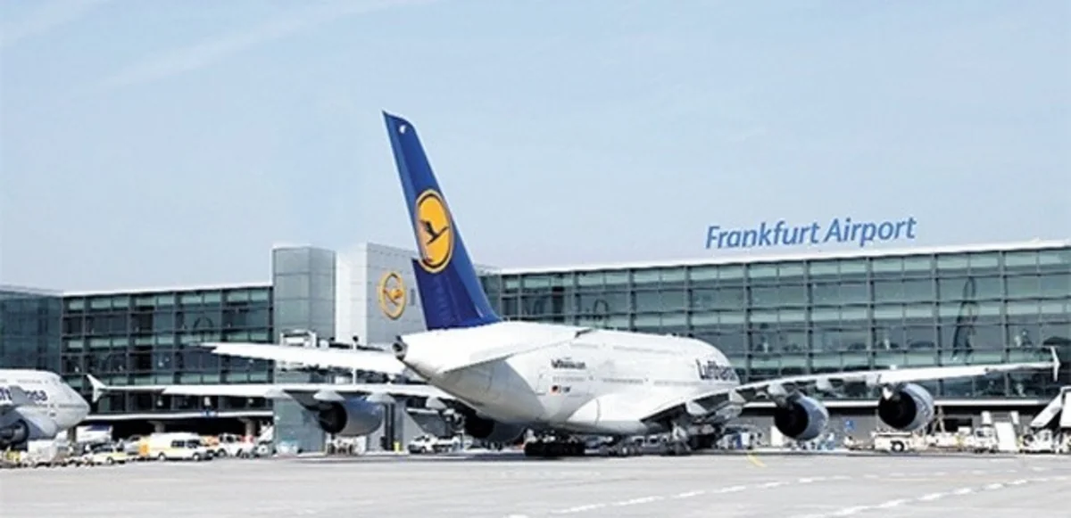Almaniyanın Frankfurt hava limanında sərnişinlər təxliyyə edilib