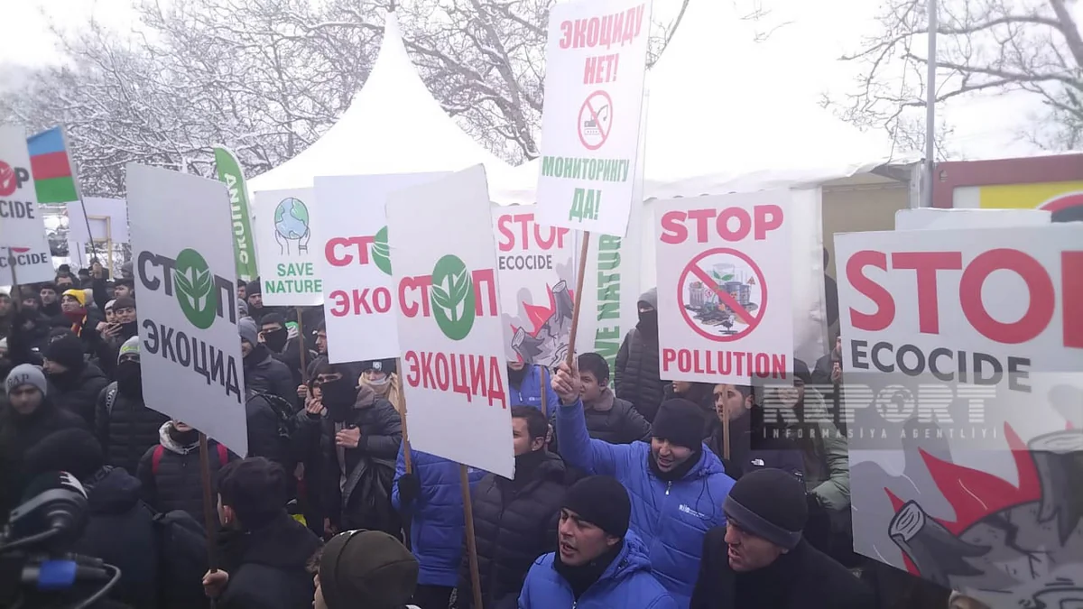 Акция на дороге Ханкенди-Лачын продолжается