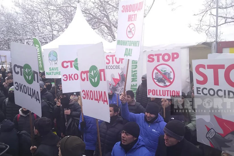Акция на дороге Ханкенди-Лачын продолжается