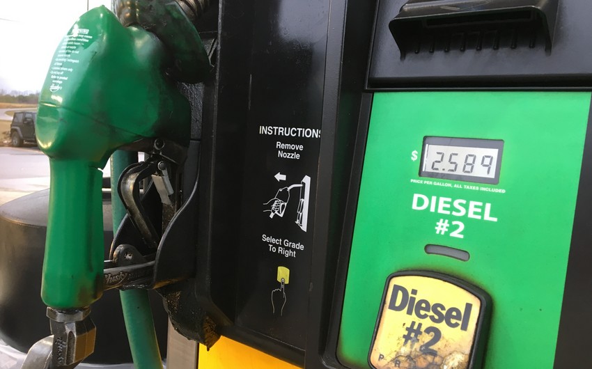 Production of gasoline and diesel fuel down in Azerbaijan