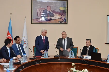 ​Əmlak Məsələləri Dövlət Komitəsi ilə Dövlət İdarəçilik Akademiyası arasında əməkdaşlıq memorandumu imzalanıb