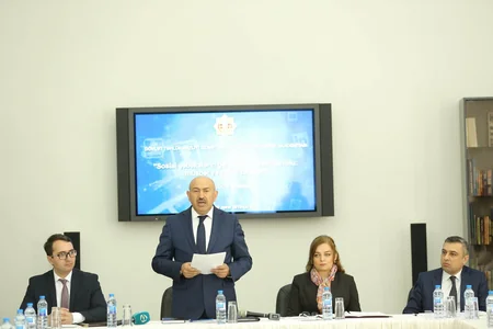 DTX-nın Akademiyasında “Sosial şəbəkələrin gənclərin həyatında rolu: müsbət və mənfi tərəfləri” mövzusunda seminar təşkil edilib