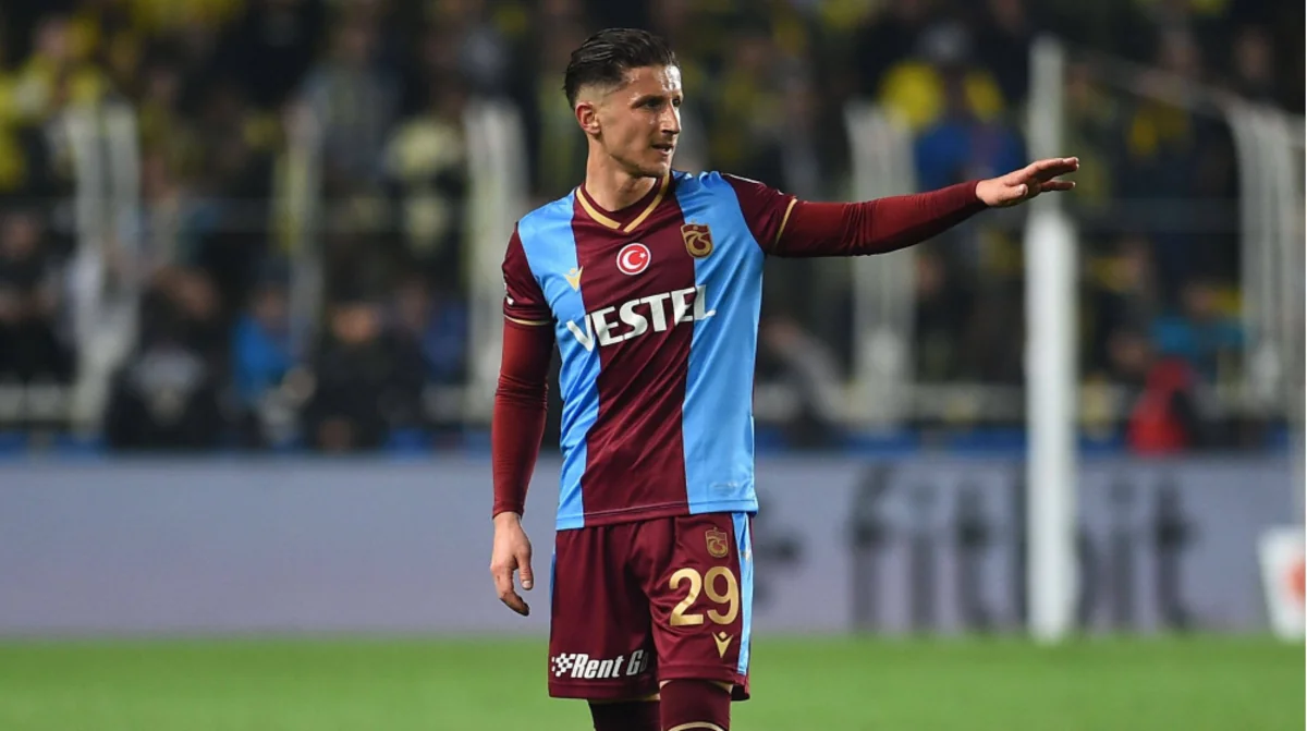 Trabzonspor Şimali Makedoniyadan olan futbolçu ilə yolları ayırıb