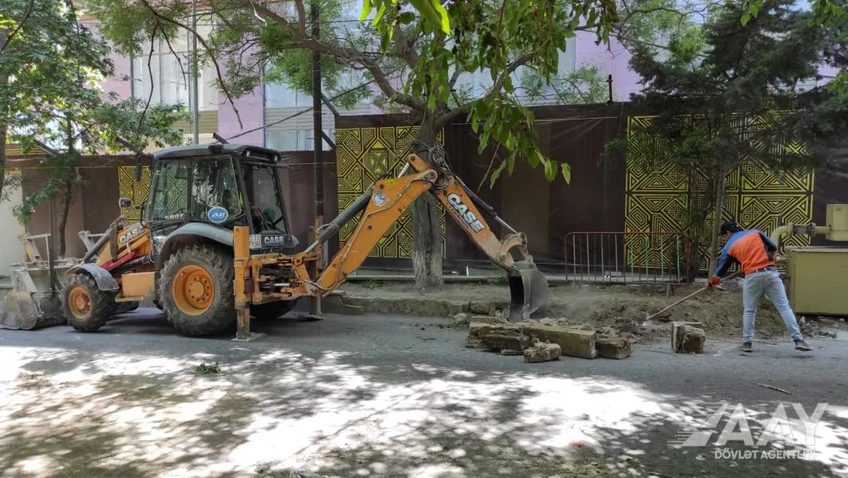 Bakının Firdovsi Məmmədov küçəsi təmir edilir