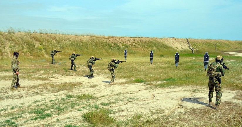 XTQ Serbiyanın hərbi qulluqçuları üçün döyüş hazırlığı üzrə məşqlər keçirib