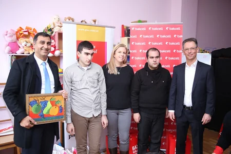“Bakcell” və PwC xüsusi qayğıya ehtiyacı olan uşaqları dəstəkləmək üçün səylərini birləşdirir