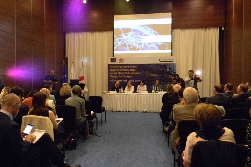 Tbilisidə Gürcüstanın təbii qaz bazarı ilə bağlı siyasi məsləhətləşmələr keçirilir