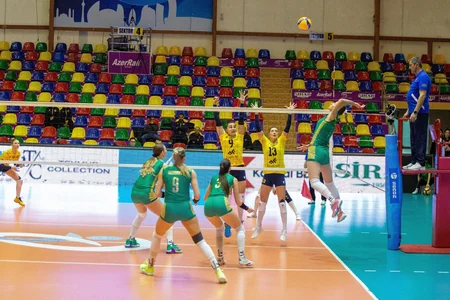 Qadın voleybolçular arasında Azərbaycan çempionatında VI turun oyunları baş tutub