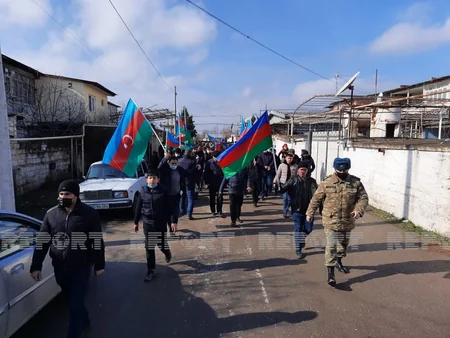Yeni dünyaya gələn övladını görməyən şəhid kapitan dəfn edildi