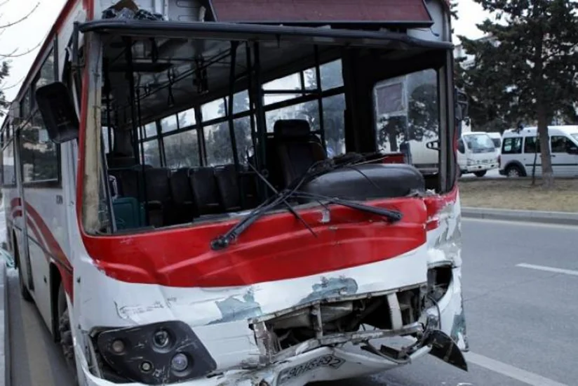 В произошедших в этом году в Баку ДТП с участием автобусов пострадали 39 человек