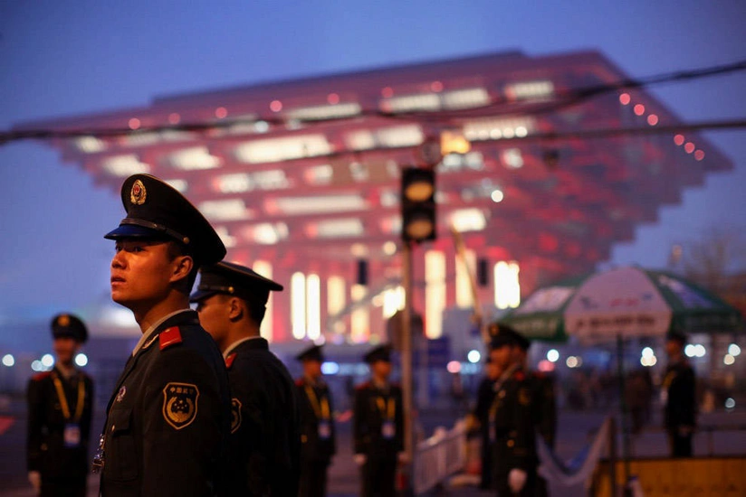 8 detained over fatal gas explosion in central China